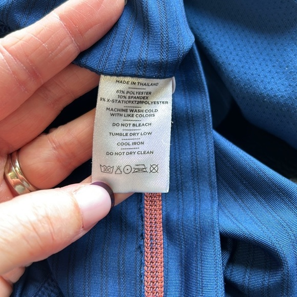 RHONE Mens Sentry Blue Vneck Tshirt Stripe Stretch Short Sleeve Sz M - Picture 9 of 11